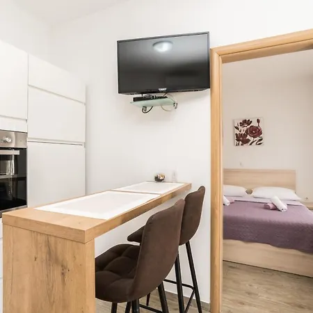 Jadranka Lejlighed Starigrad Paklenica